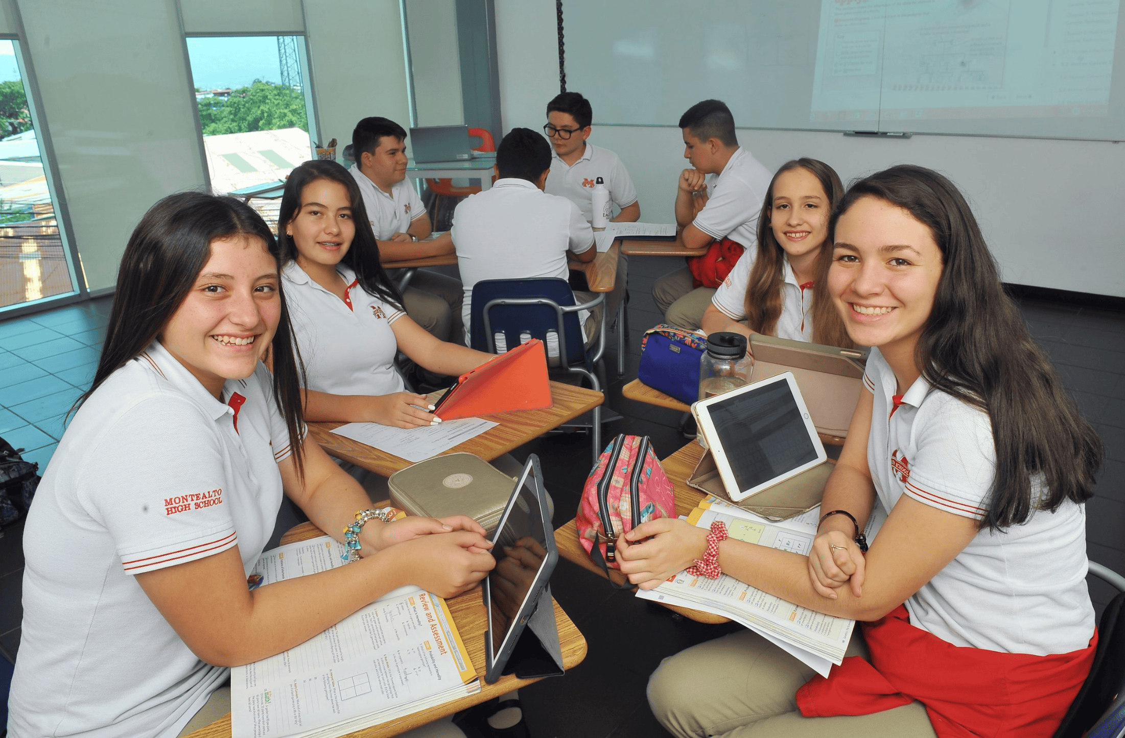 Volunteer in a local High School - Heredia, Costa Rica